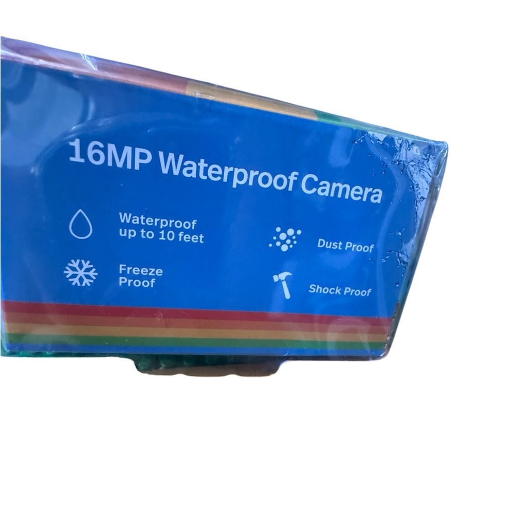 New Polaroid Blue Waterproof Camera- Was a return to store so opened & tested - Picture 2 of 4